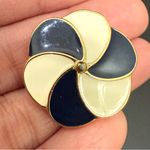 Vintage MONET Navy Blue Black/Beige Enameled Pinwheel Flower Pierced Earrings Black Photo 10