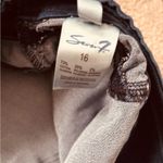 Seven7 Women's Blue Jeans Photo 2