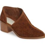 1. State  Iddah Brown perforated suede Booties SZ 8.5 Photo 0