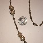 Elegant Vintage Gold Tone and Faux Pearl Classic Retro Necklace Photo 2