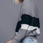 Vestique Color Block Sweater Photo 0