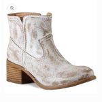 Diba True Walnut Grove Booties NEW Photo 1