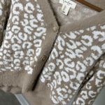 Jessica Simpson NWT  Beige & White Animal Print Fuzzy Cropped Cardigan - Small Photo 2