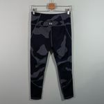 Under Armour Women's Black Camo Heatgear Ankle Length Fitted Leggings Size M Photo 5
