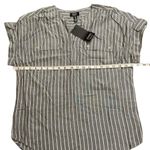 Jones New York Signature Gray Striped Short Sleeve Blouse Photo 2