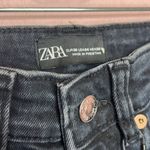 ZARA CROPPED FLARE HIGH-WAIST JEANS- BLACK. SIZE 4 Photo 5