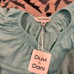 Davi & Dani NWT  small blouse Photo 6