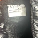 Women’s Black Fur Photo 4