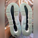 on cloud On Running Cloud White and Green Women's Sneakers Photo 5