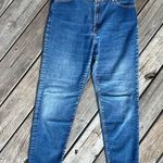 Levi's Vintage Levi’s 512 Classic slim fit tapered leg mom jeans Photo 5