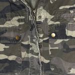 Love Tree 265.  Green Camo Zip-Up Jacket | Size Large | Casual Lightweight Hoodie Photo 2