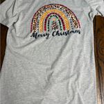 None Gray Merry Christmas T-Shirt with Rainbow Design L Photo 1