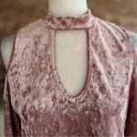 Lime n Chili Top Mauve Pink Velvet Cold Shoulder Cutout 6 Party Date Glam Chic Photo 2