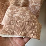 Talbots Sz M Pullover Knit Blouse Sweater Top Beige Floral Stretch Crew Neck Photo 3