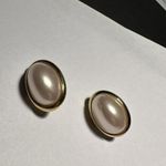 Trifari Signed  Clip On Gold Tone / Pink Faux pearl Earrings Photo 1