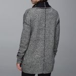 Lululemon Post Practice Cardigan Ghost/Black Size 8 (Approx.) Photo 1