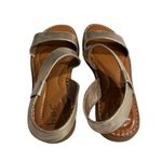 Born BOC Open Toe Sandal‎ Women's BC0034846 Light Gold Size 8M Photo 2