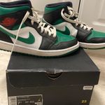 Air Jordan Pine green Jordans Photo 2