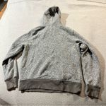 Gap  Women’s Grey White Heathered Pullover Hoodie Kangaroo Pockets Medium EUC Photo 3