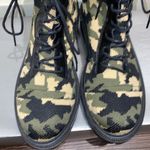 New camouflage combat boots Size 8 Photo 5