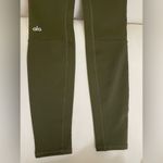Alo Yoga NWT High Waisted Cargo Legging Dark Olive Green Size XXS Photo 10