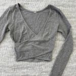Alo Yoga  Cropped Front Wrapped Long Sleeve Womens S Photo 3