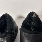 UGG  S/N 5356 black leather Westside shearling slip on shoe women size 6 Photo 4