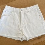 White Fox Boutique  - Raw Hem Denim Shorts in White Photo 0