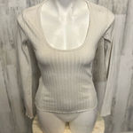 H&M Off white long sleeve Photo 0