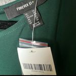 Forever 21  Woman Size 3X Rushed Sleeveless hunter green Fitted Dress NWT‎ Photo 3