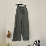 Pretty Little Thing  Olive Wide Leg Pants Photo 3
