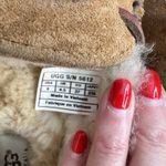 UGG  Sz 6 Dakota Slipper Leather Nubuck Beige Moccasin Slip On Shoes 5612 Women’s Photo 7