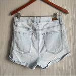 Garage  Ultra High Rise Denim Stretch Light Wash Jean Shorts Women’s 11 Photo 2