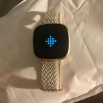 Fitbit Versa 3 Photo 0