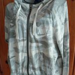 Camo zip up hoodie size medium white Camo classic Nike sweatshirt workout Photo 1