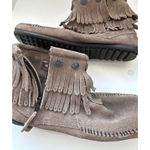 Minnetonka Women's Double Fringe Side Zip Boot, Grey, Size 6, NWOT Photo 4