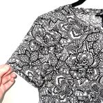 Who What Wear Black & White Paisley Print Linen Blend Tee Photo 2