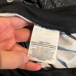 Nike 🌺  Running animal print cropped leggings Photo 4