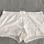Lilly Pulitzer Women’s White Eyelet Lined Lace Chino Shorts Photo 7