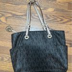Michael Kors Medium Logo print tote purse Photo 1