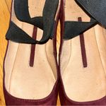 New directions Flats with Black Straps burgundy size 8 Red Photo 5