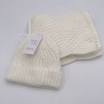 NWT Time and Tru‎ Ivory Beanie Hat & Scarf Gift Set One Size Photo 1