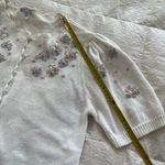 Women’s Vintage floral Embroidered White Cardigan short sleeve medium Sweater Photo 7