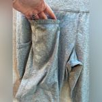 A New Day  High Waisted Leggings with pockets, heathered blue color. Size Large. Photo 3