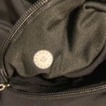 Lululemon Athletica Black Legging size 12 excellent conditions inseam 22” Photo 6