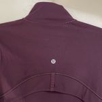 Lululemon  NWT Define Cropped Jacket Full Zip Plum Color Size 6 Photo 4
