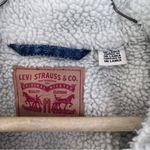 Levi's NWOT  Women's Original Sherpa Trucker Jacket Sz Small Photo 4