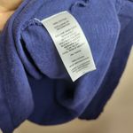 Vineyard Vines Women's  Blue V Neck Shirt Sz Medium Photo 2