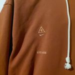 Nike Men's Medium Red Standard Issue Organic High Streetwear Pullover Hoodie Photo 7