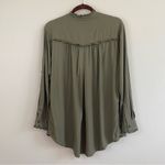 Sundance  Ruffle Trim Roll Tab Sleeves Button Down Shirt Relaxed Fit Size Medium Photo 3